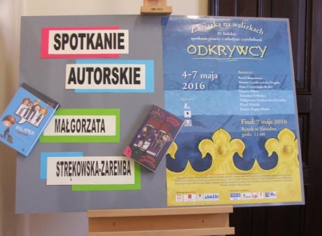 Powiększ obraz: Wycieczka do Biblioteki Miejskiej w Łowiczu 2016