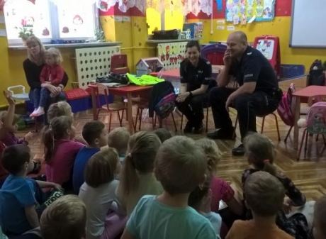 Powiększ obraz: Spotkanie przedszkolaków z Policją 2017